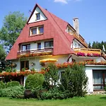 Paryzanka Basen 3* 포로닌