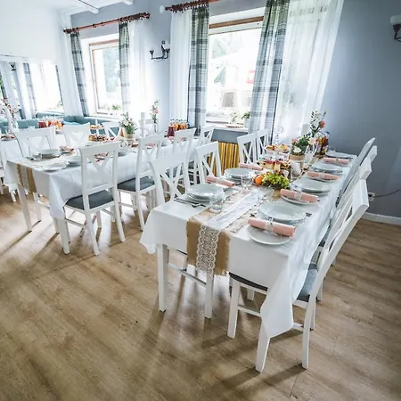 Paryzanka Basen Rezort Poronin