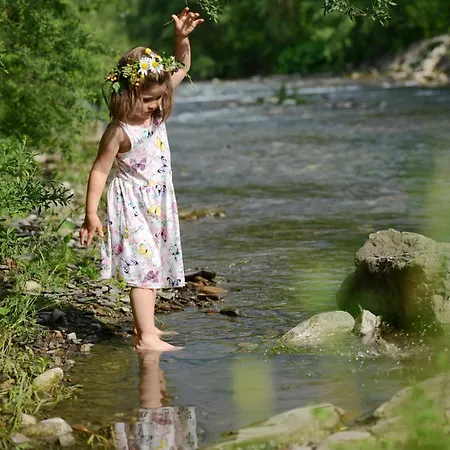 Paryzanka Basen 度假村